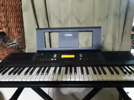 Yamaha PSR E363 Keyboard