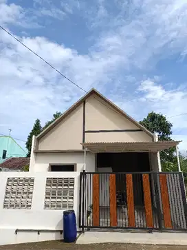 Rumah Cluster one gate sistem, lokasi strategis.