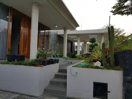 Rumah Mewah Ixora Valley Araya kota Malang