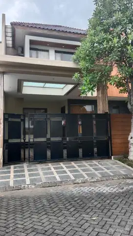 Dijual Rumah berlokasi di WBM 2 cluster Royal Palais (BB)