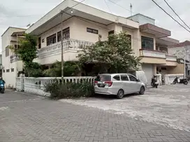 Dijual: Kost & Rumah Induk aktif di Lokasi Premium Babarsari, Jogja