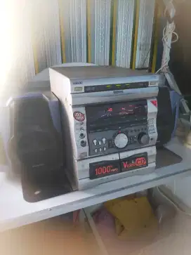 Compo SONY MHC V515 plus speaker Simba