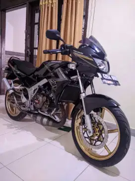 Kawasaki ninja R super kips 2014