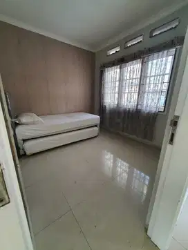 Rumah Tatar Jingga di Kota Baru Parahyangan