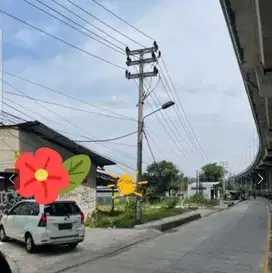Tanah pinggir jalan dikayumanis