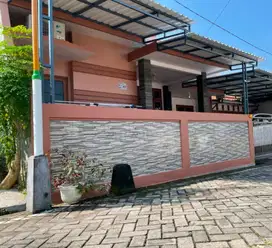 RUMAH BAGUS SIAP PAKAI JL ROROJONGRANG MANYARAN