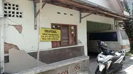 Dijual Tanah Bonus Bangunan Tua di Dekat UGM