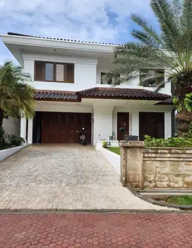 FOR SALE RUMAH SIAP HUNI DEKAT SEKOLAH GONZAGA PEJATEN BARAT JAKSEL