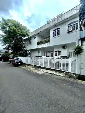 Rumah kost furnish dan tanah besar dengan kamar banyak di tebet jaksel