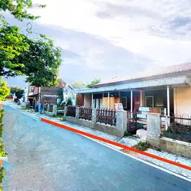 Rumah Lahan Luas plus Kost di Makam Haji dekat kampus UMS