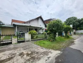 tanah lokasi premium tengah kota  bonus rumah klasik