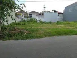 DIJUAL TANAH DI JALAN BOULEVAR TAMAN MODERN
