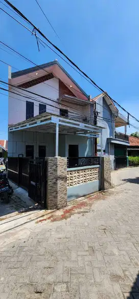 Dijual rumah siap huni buaran indah Tangerang