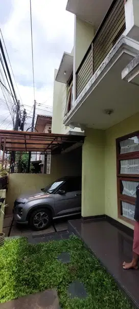 Rumah di Sarimanah Bandung, Bagus 2 Lantai Siap Huni