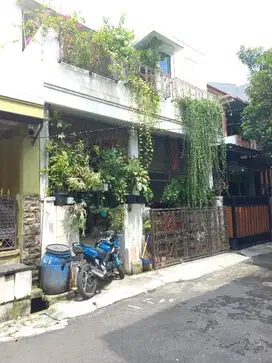Dijual rumah villa asri mustika jaya depan super indo