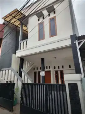 DIJUAL CEPAT RUMAH STRATEGIS 2 LT DI MALAKA SARI DUREN SAWIT JAKARTA
