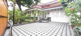 Rumah full furnished, apik bagus siap huni di Cipayung Jakarta Timur
