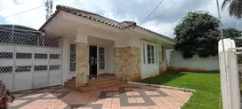 Rumah Cantik dan Nyaman di Islamic Village Kelapa Dua Tangerang