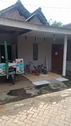 Rumah Kampung Siap Huni Tlogowaru Malang