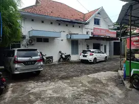 Rumah Untuk Usaha di Jl. Imam Bonjol Semarang