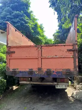 Jasa angkutan truk