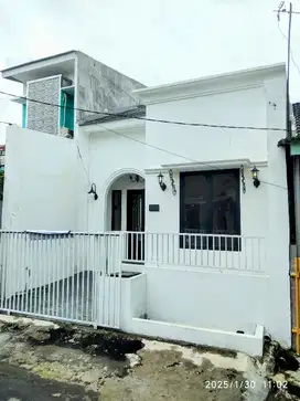 Rumah full renovasi siap huni