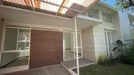 Rumah bagus dan siap huni di kota baru parahyangan
