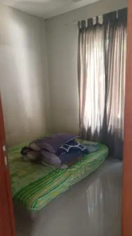 Rumah 2 LT di Premier Estate 3