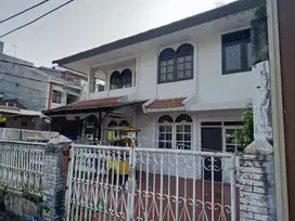 JUAL MURAH RUMAH USAHA DI KELAPA GADING DEKAT KOPI JONI