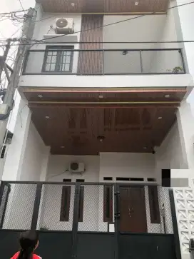 Rumah pribadi, rumah 2 Lantai