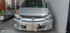 Honda stream 2004