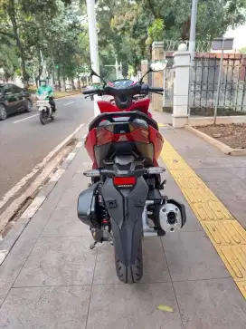 CASH KREDIT DP MINIM 2JTA HONDA VARIO 160 CBS ISS THN 2023 PAJAK IDUP