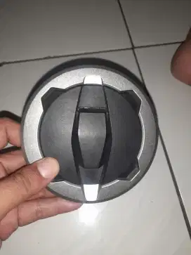 Tutup Tangki Ninja 250 Like New Original