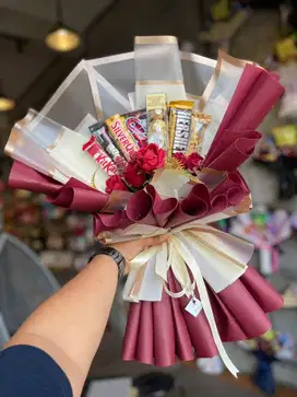 Bouquet Buket Bucket Bunga Coklat Kado Hadiah Gift Wisuda Ulangtahun