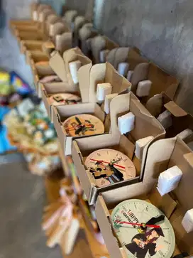 Jam Meja Kado Hadiah Gift Wisuda Sidang Lulusan Sekolah Skripsi