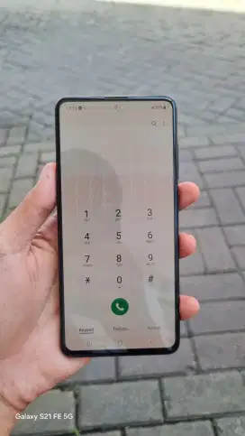 Samsung Galaxy A51 fp di layar on