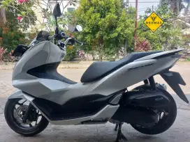 KM Rendah‼️ PCX 160 CBS Putih 2023 Cash, Kredit & Tukar Tambah