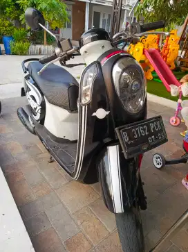 Di jual murah Honda Scoopy 2016