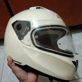Nolan N64 ukuran L putih