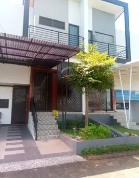 Rumah dijual di Joyoagung Merjosari 2lt 4KT dekat UB UIN IIBS UMM
