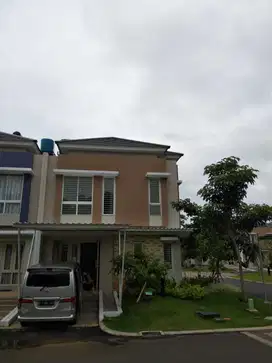 DIJUAL RUMAH 2 LANTAI CLUSTER THOMSON LUAS 108 m2 GADING SERPONG