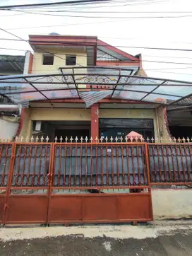 RUMAH di PONDOK KELAPA, JAKARTA TIMUR