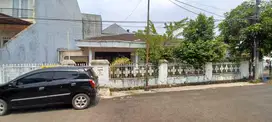 DIJUAL RUMAH BAGUS DI TAMAN ARIES LT.400m2 6KT HADAP UTARA HARGA NEGO