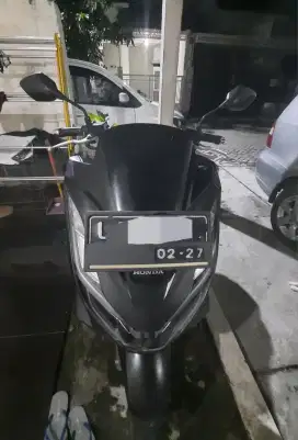 Honda PCX 160 ABS tangan Pertama