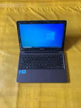 Laptop Notebook Asus E203 MAH Ram 4GB