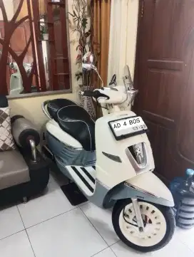 Scooter peugeot django 150 i