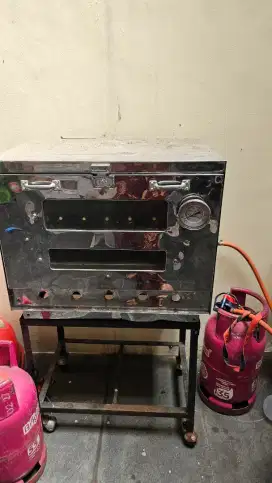 OVEN GAS - BEKAS