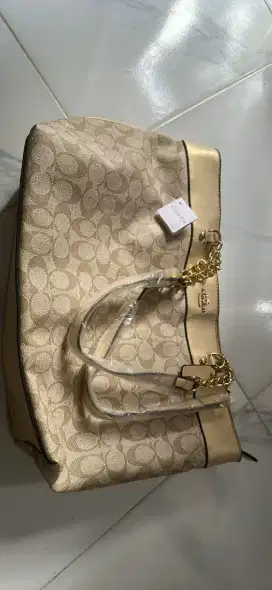 Tas coach fashion buat acara apa saja
