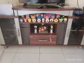 Jual meja tv kondisi masih bagus