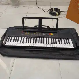 Keyboard Yamaha PSR-F52 Second